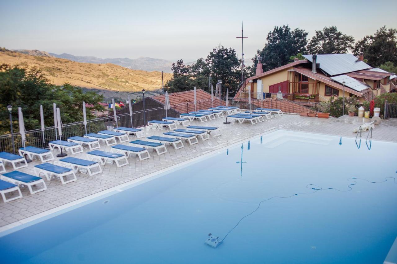 Agri-Hotel Da Marianna Resort & Spa Санта-Доменика-Виттория Экстерьер фото