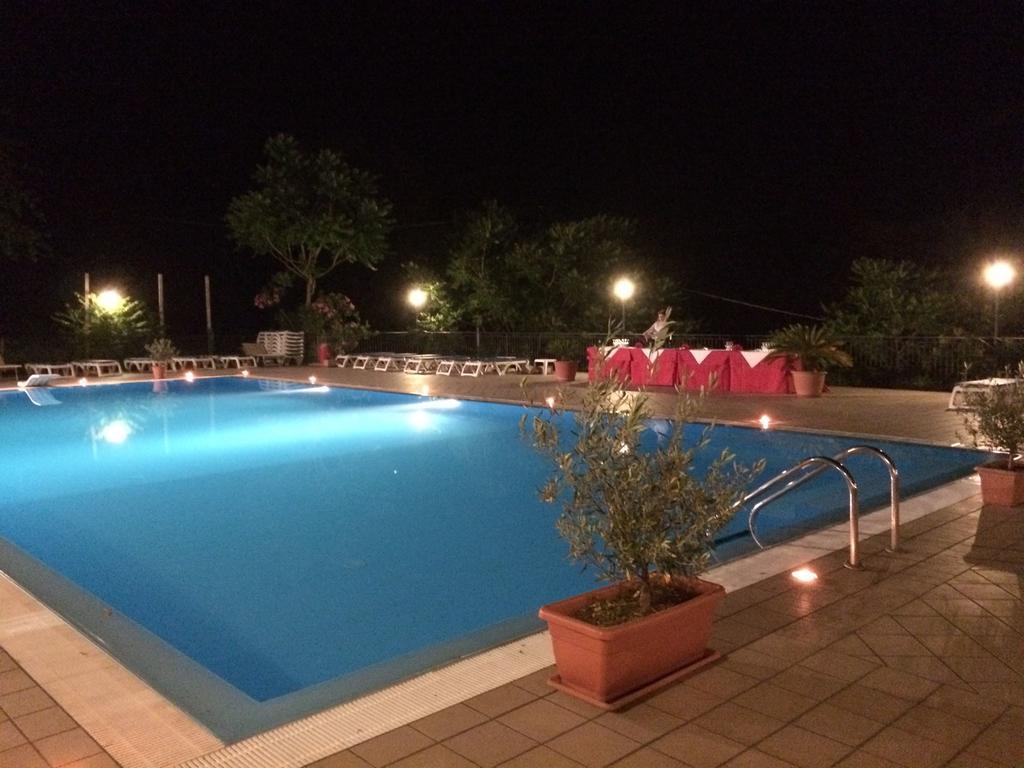 Agri-Hotel Da Marianna Resort & Spa Санта-Доменика-Виттория Экстерьер фото